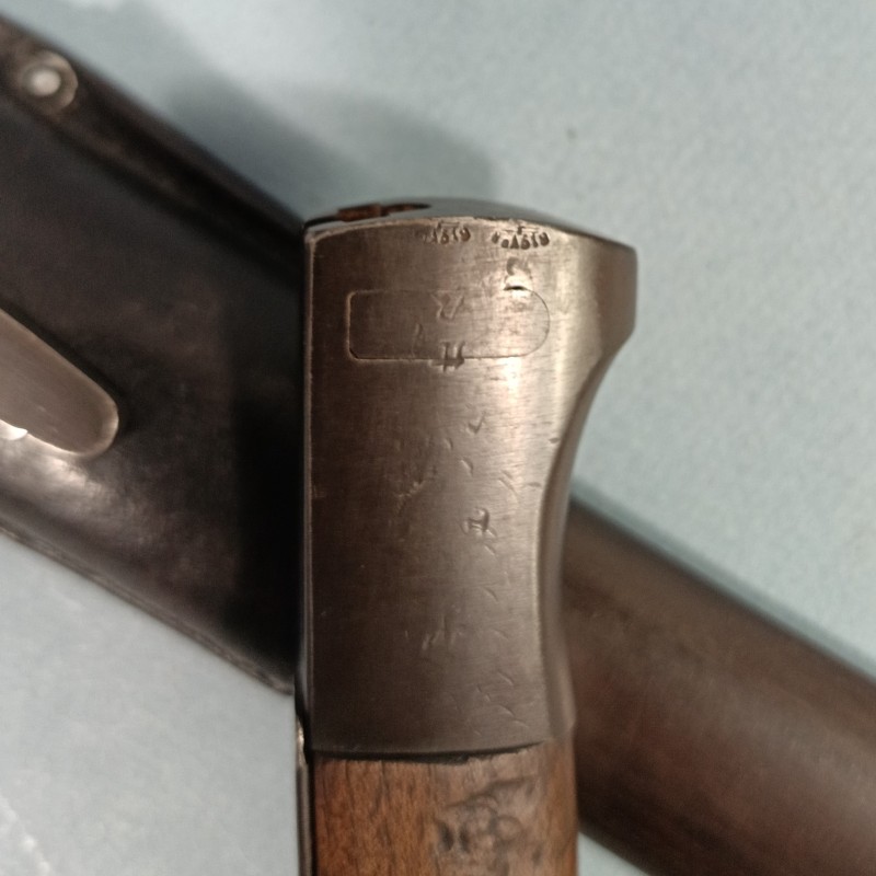 BAIONNETTE ALLEMANDE 98K FOURREAU ET BAIONNETTE MEME NUMERO DATE 1943 AVEC SON CUIR DATE 1937